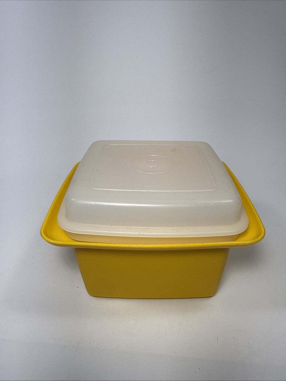 Vintage Tupperware Jam, Butter, Cheese Keeper 861-1 W/Lid 862-3 L2